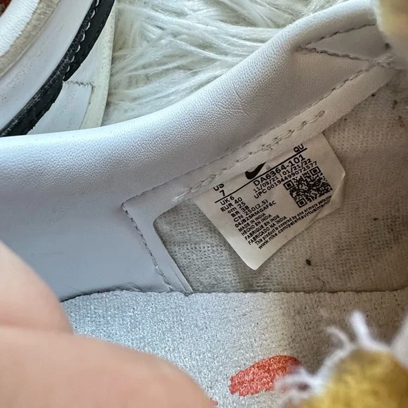 Mens’ Nike Blazer Low 77 Vintage sneakers - Picture 11 of 15